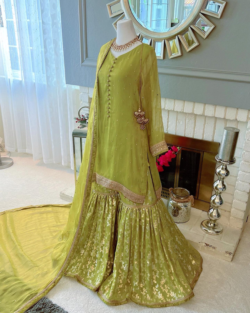 Green Nikah Outfit Asma and Shumaila Green Nikah Outfit Asma and Shumaila
