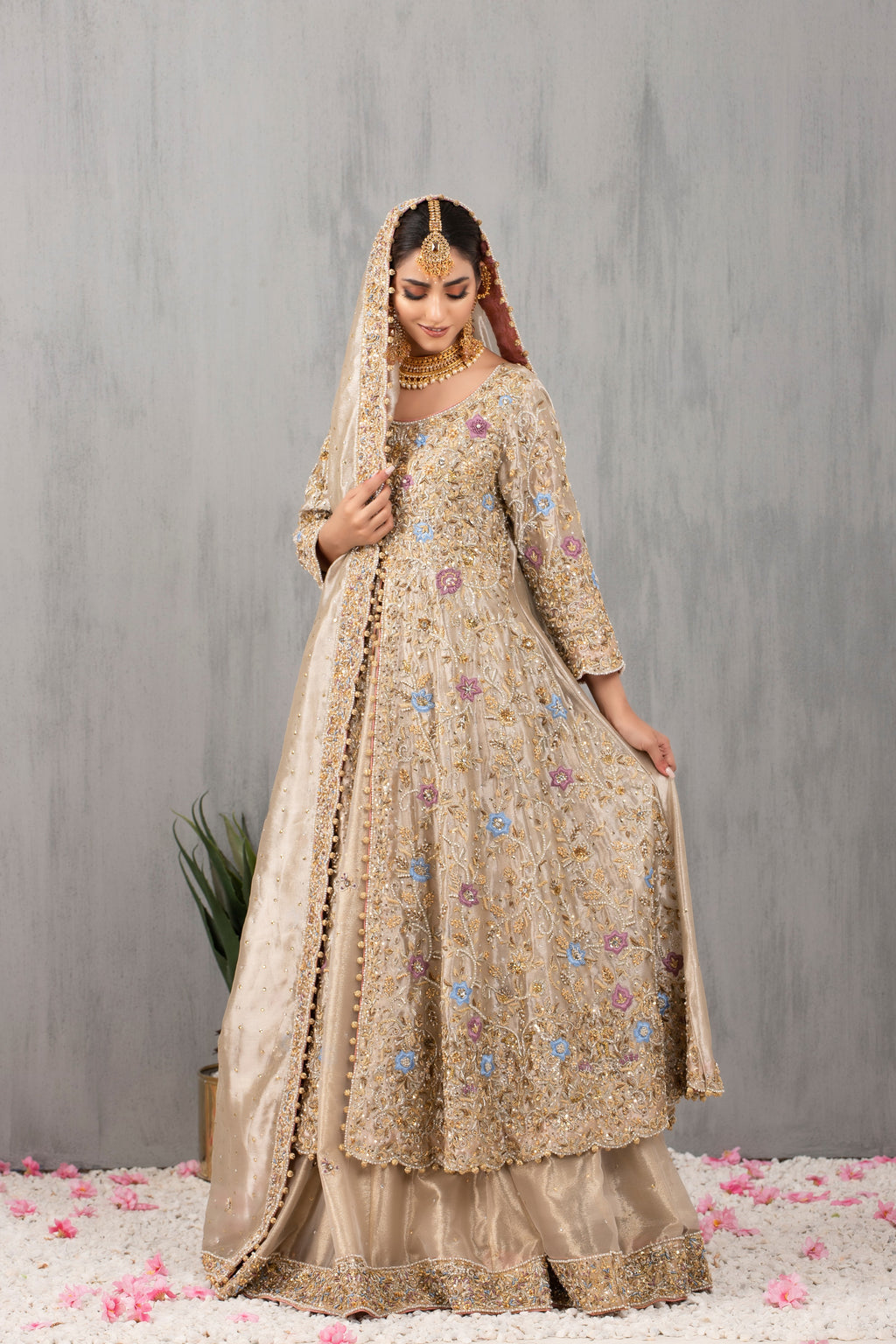 Pakistani bridal Asma and Shumaila Pakistani bridal Asma and Shumaila